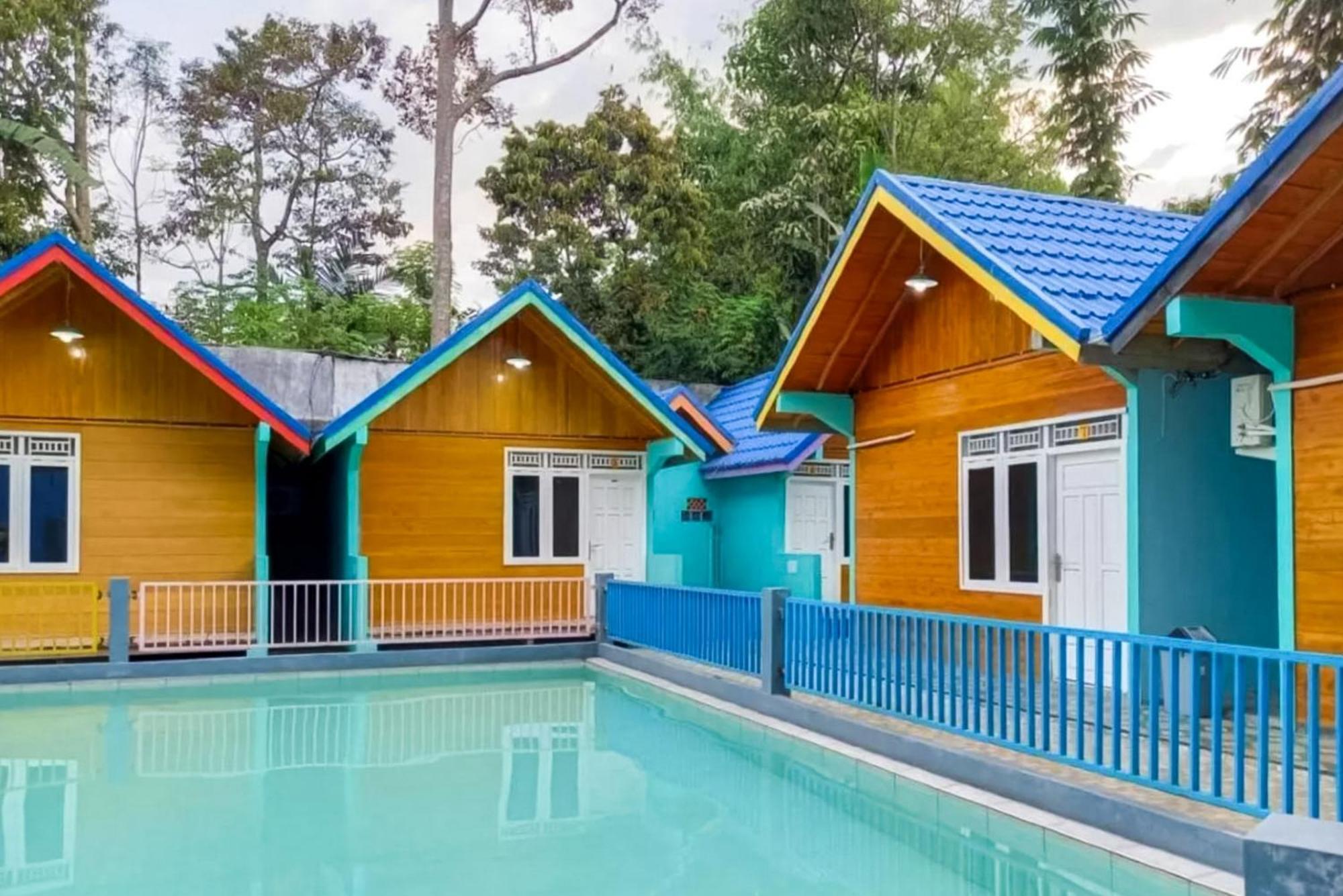 Reddoorz At Villa Waterfun Favour Pagar Alam Pagaralam Экстерьер фото