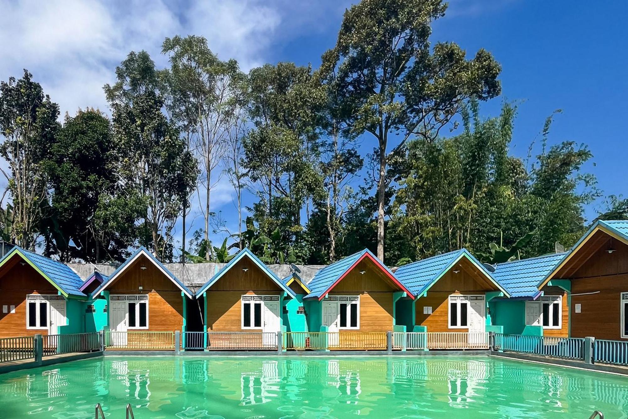 Reddoorz At Villa Waterfun Favour Pagar Alam Pagaralam Экстерьер фото